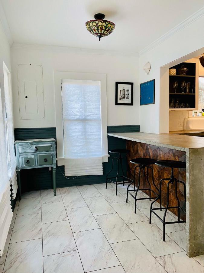 Private Room Downtown - Full House Access Lafayette Exterior foto
